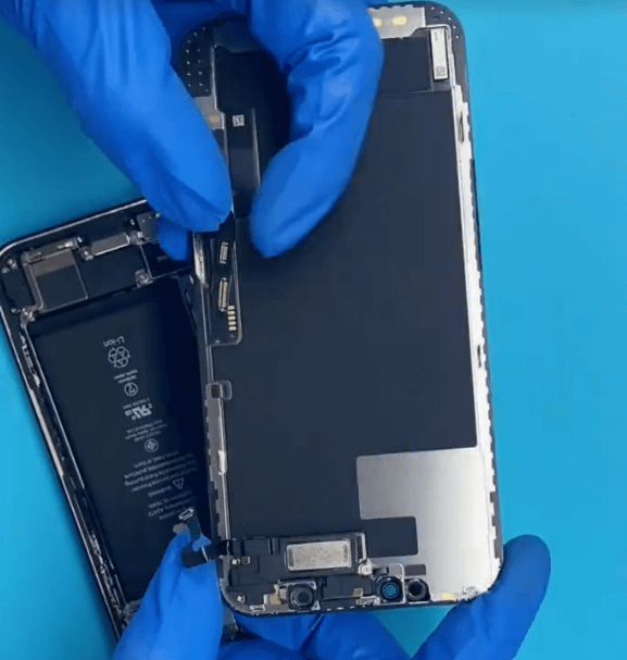 05 Take out the screen and have a check theres no obvious damage on the screen