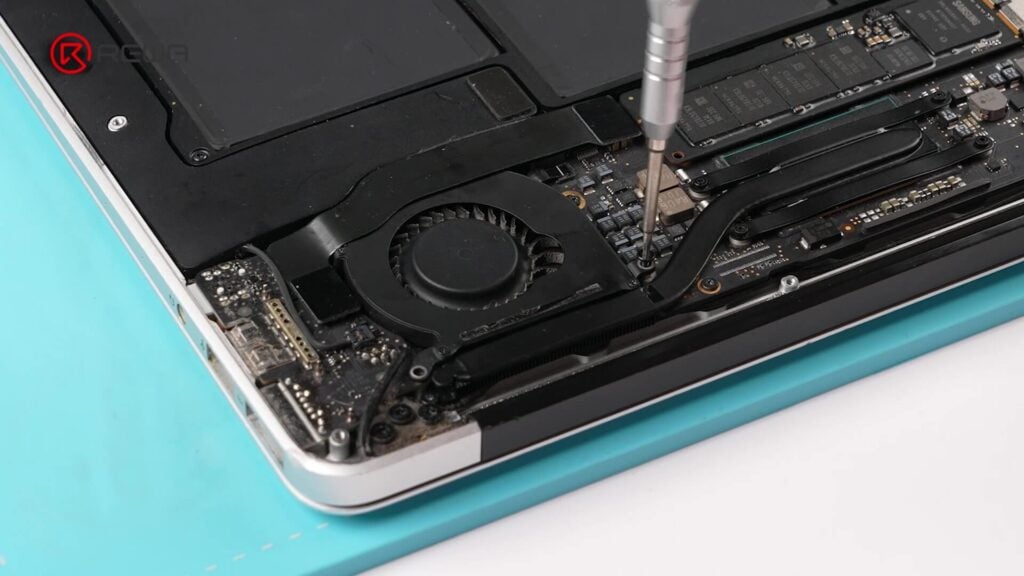 macbook air disassembly 